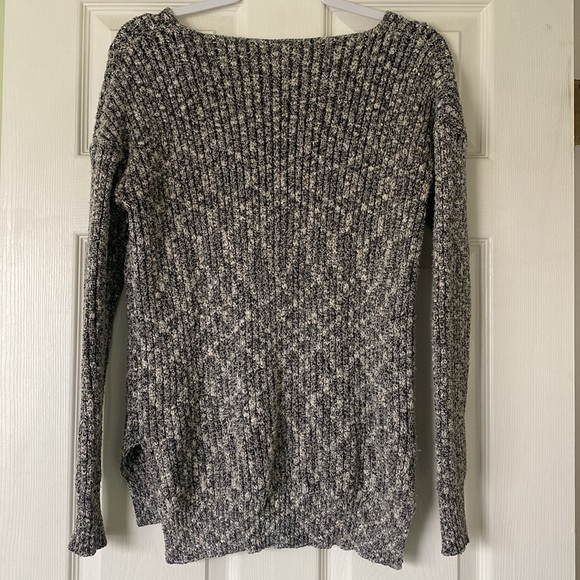Gray Chunky V Neck Sweater - Picture 5 of 5